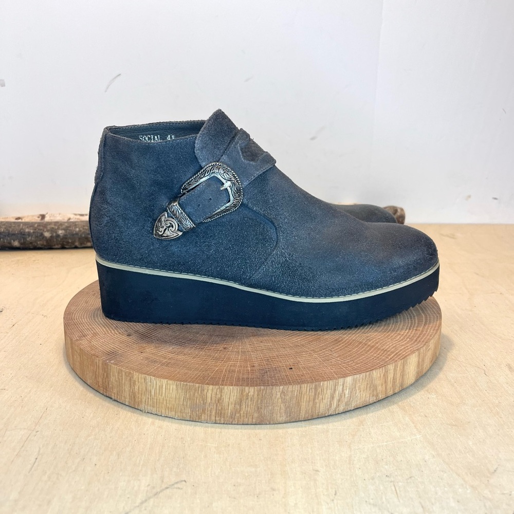 NWOB Silent D | Social Distressed Suede Platform Ankle Boots Size 41/9.5-10